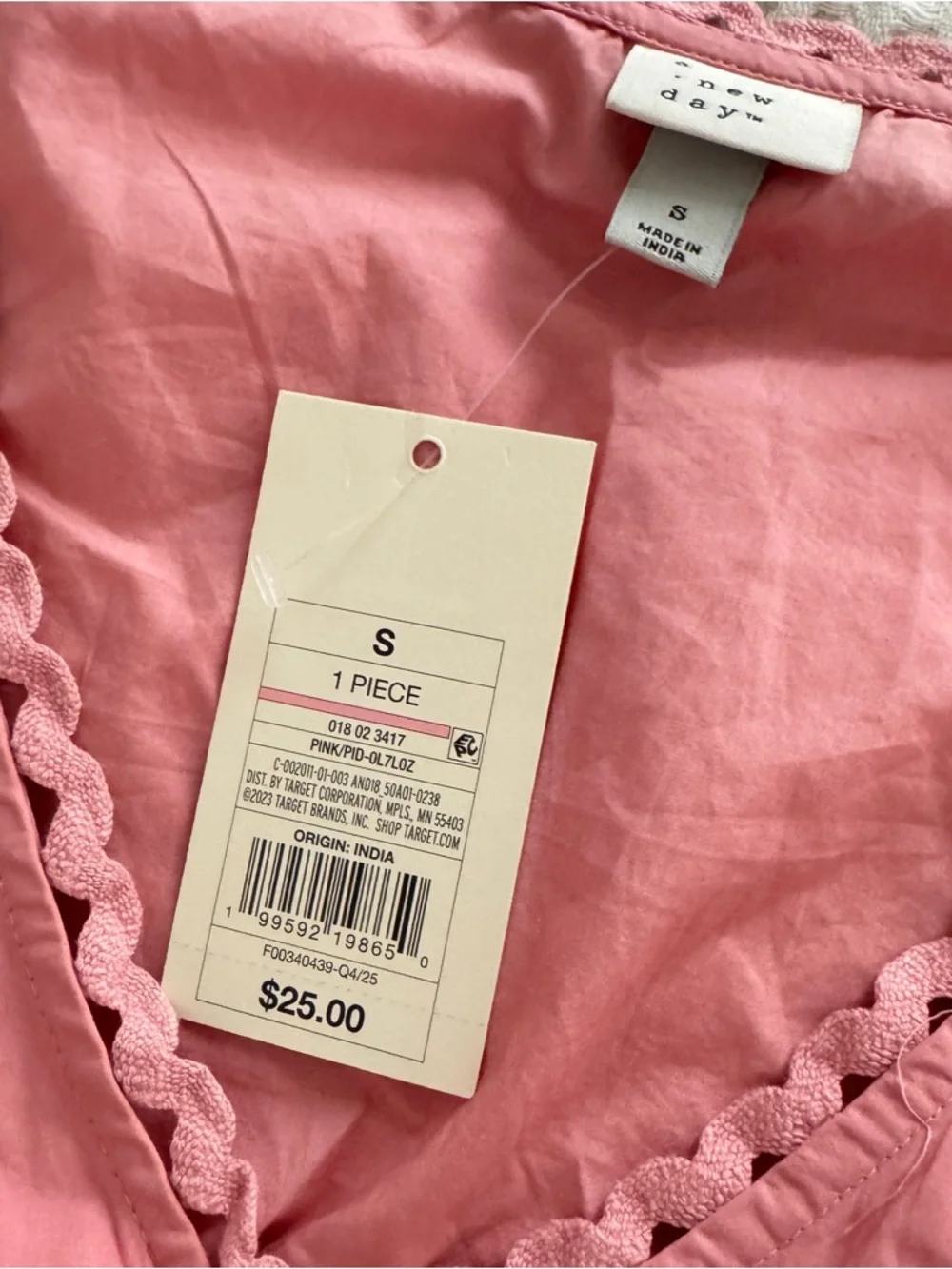 Long-Sleeve Eyelet Detail Top from A New Day NWT szS - Picture 4 of 8